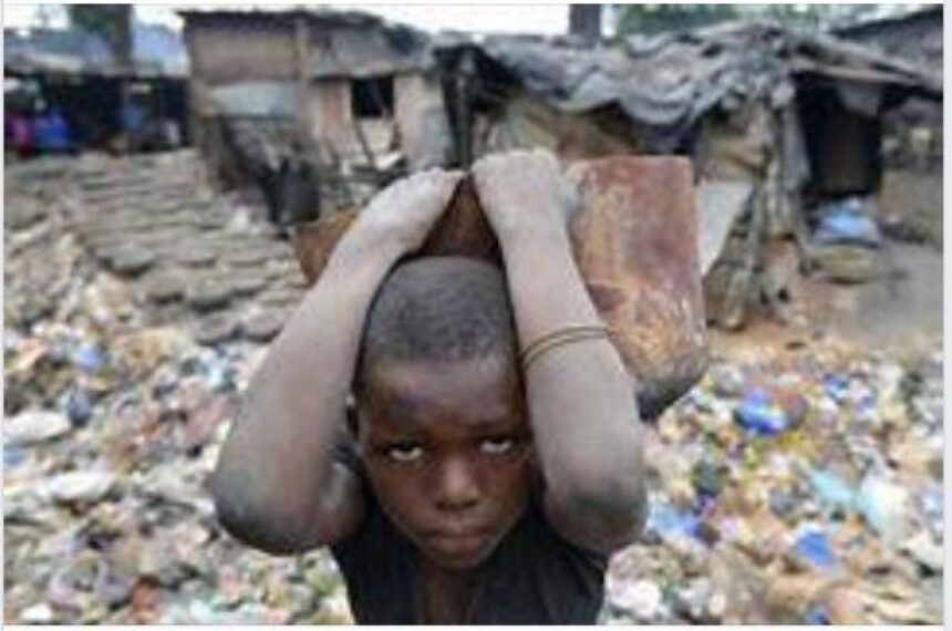 Tragédie à Yaoundé : Un enfant meurt après un choquant passage à tabac de ses parents