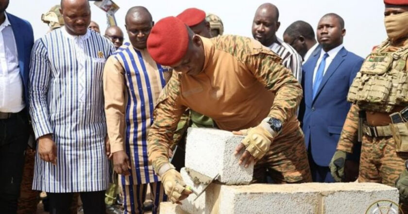 Le joyau du Burkina Faso : une raffinerie d’or historique ouvre ses portes en 2024 !