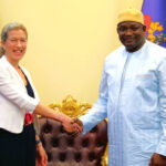 Le Président Barrow accueille trois nouveaux diplomates: renforcement des relations internationales