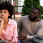 10 Astuces pour Gérer l&rsquo;ignorance de Votre Copine: Comment Rétablir la Communication dans Votre Relation!