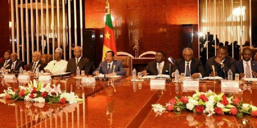 Scandale au Cameroun : deux ministres de Paul Biya pris en flagrant délit de nudité dans la rue