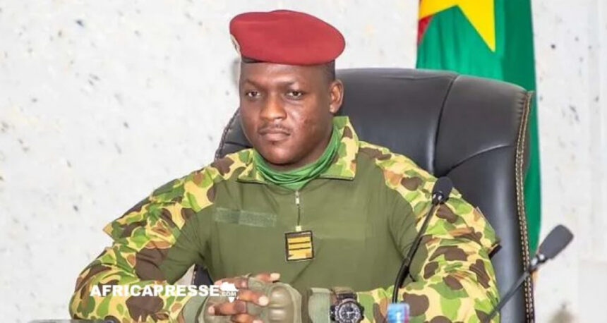 Burkina se soulève, indigné par l’Onu qui équivaut terroristes et autorités Burkina se soulève, indigné par l’Onu qui équivaut terroristes et autorités