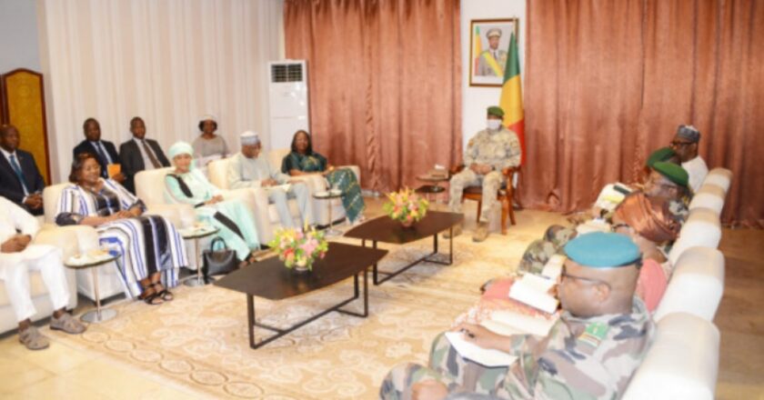 Rencontre historique à Koulouba : Le président Goïta reçoit les ministres des Affaires étrangères de l’AES du Mali