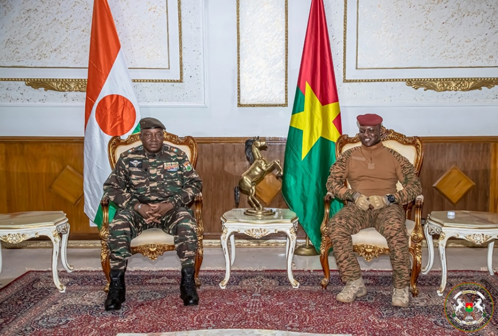 Retrait choc : Le Burkina Faso et le Niger abandonnent le G5 Sahel