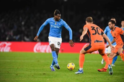 Levers dans les mains de Naples : la lutte contre l&rsquo;injustice du football