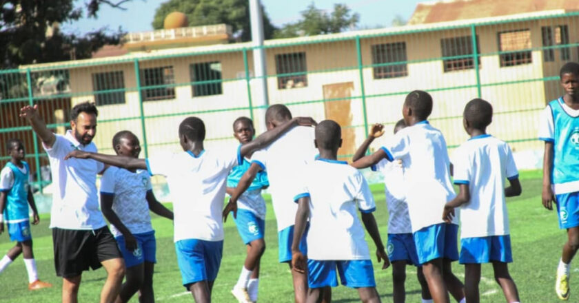 Officiels du football saoudien en visite en Gambie pour un partenariat prometteur