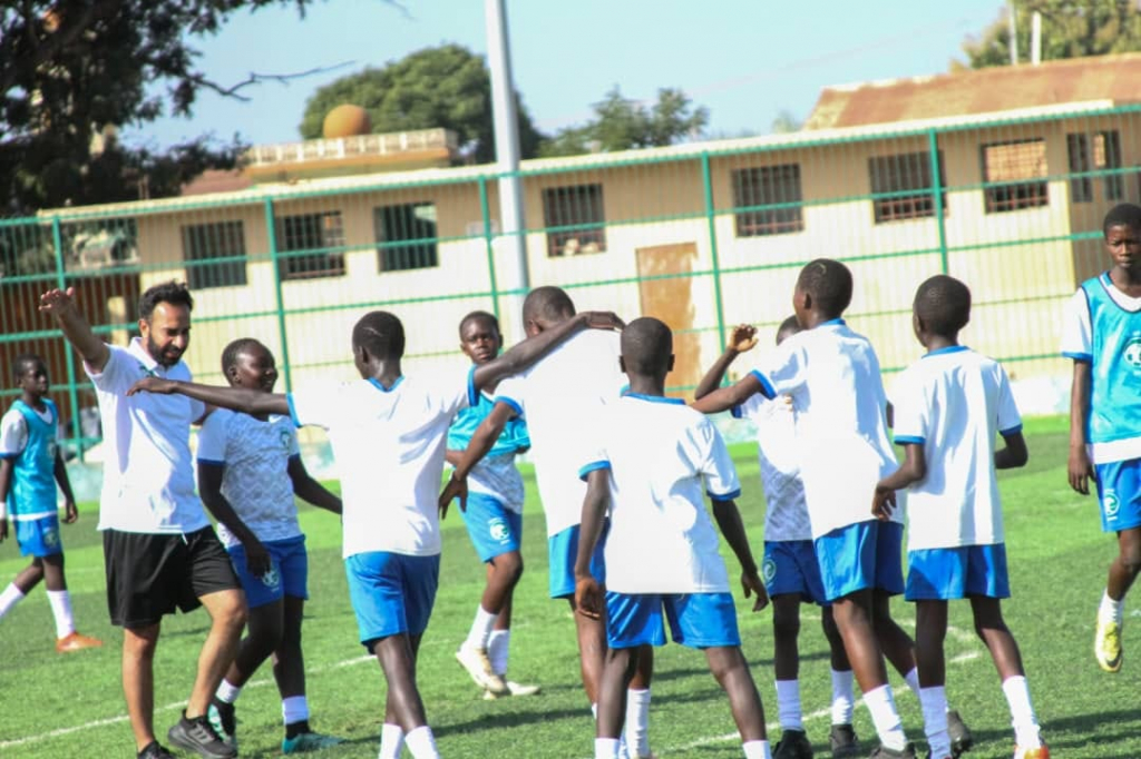 Officiels du football saoudien en visite en Gambie pour un partenariat prometteur