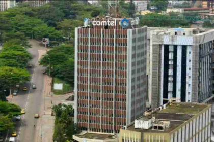 Cameroun : Paul Biya suspend la privatisation de Camtel