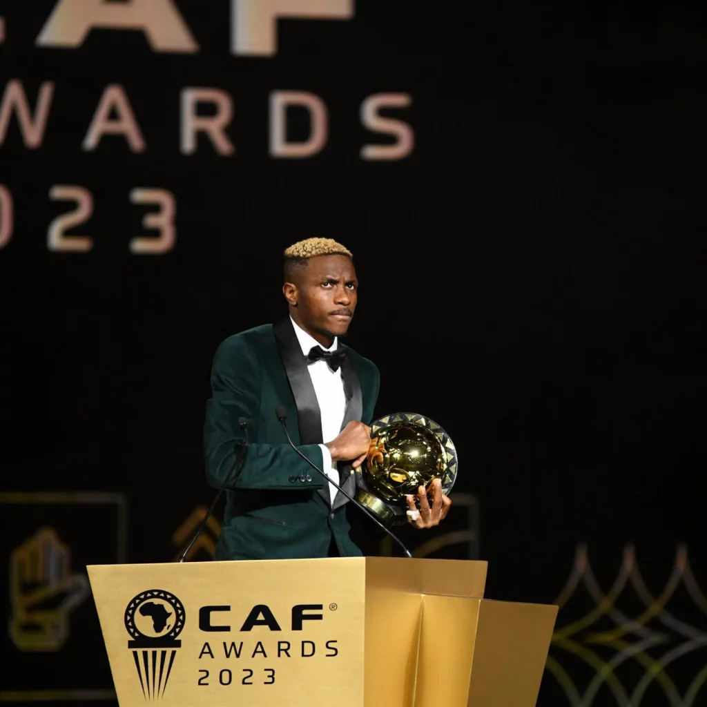 CAF Awards 2023 : Osimhen couronné joueur de l’année, découvrez tous les gagnants de la soirée !