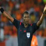 Sidi Alioum, légende de l’arbitrage camerounais, prend sa retraite : un grand nom du football s’en va