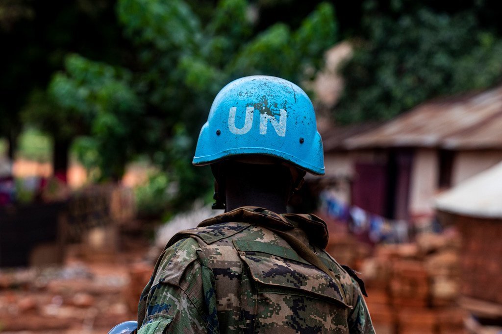 Renforcement de la sécurité : les casques bleus de la MINUSCA arrivent à Nzakoundou en Centrafrique pour faciliter l'accès humanitaire