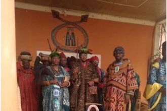 Retour triomphal du roi Bamoun de Botswana : le peuple de Cameroun-Nguon se prépare avec fébrilité