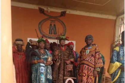 Retour triomphal du roi Bamoun de Botswana : le peuple de Cameroun-Nguon se prépare avec fébrilité