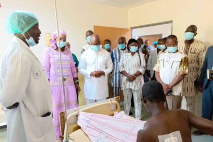 Une délégation gouvernementale rend visite aux blessés lors de l’attaque de Djibo