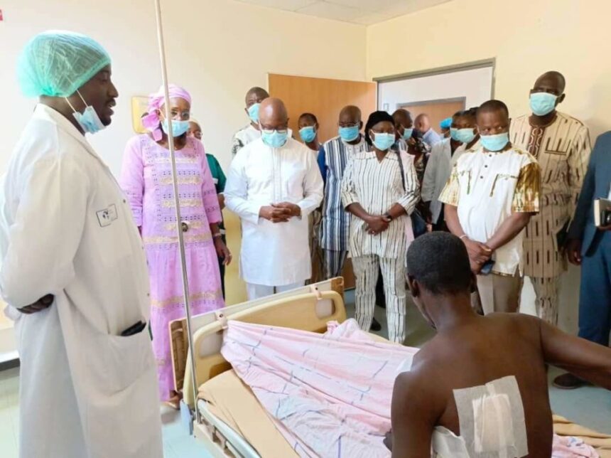 Une délégation gouvernementale rend visite aux blessés lors de l’attaque de Djibo