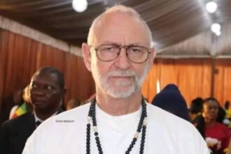 Un prêtre allemand libéré par des terroristes maliens : les coulisses du sauvetage dramatique