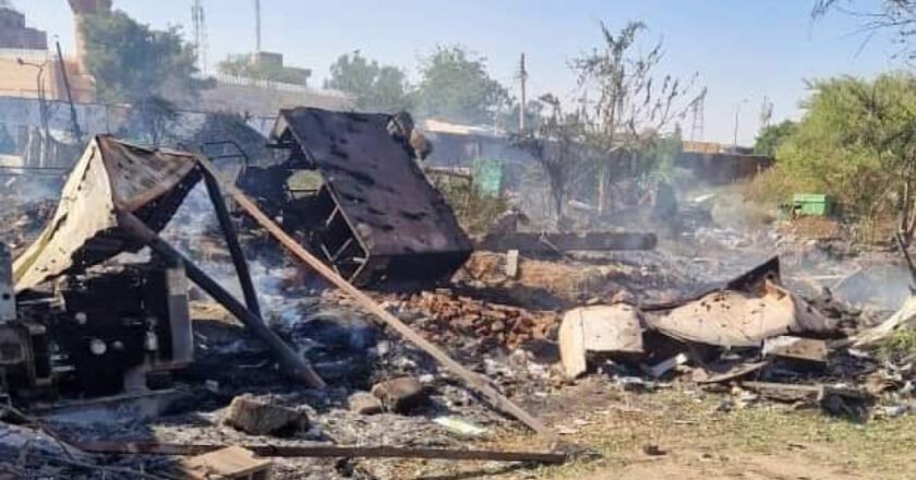 Tragédie au Sud-Darfour: deux morts dans les raids aériens nocturnes sur la capitale