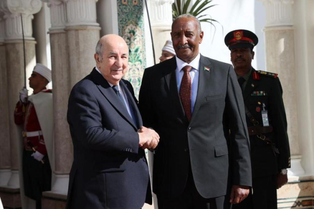 Al-Burhan sollicite le soutien de l'Algérie pour mettre fin à la crise soudanaise