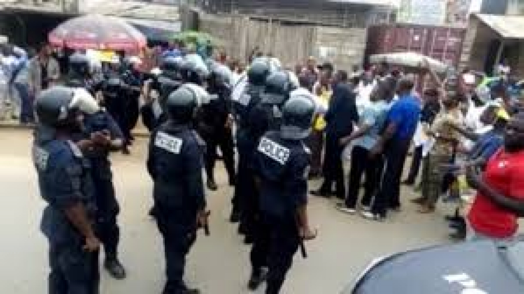 Raids à Douala : Des dizaines d’arrestations effectuées !