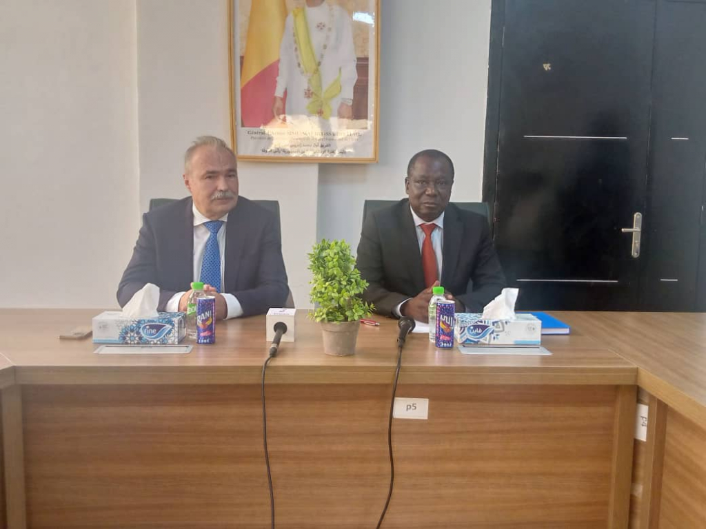 Visite de travail du ministre hongrois de l'Agriculture à N'Djamena : la coopération renforcée avec le Tchad