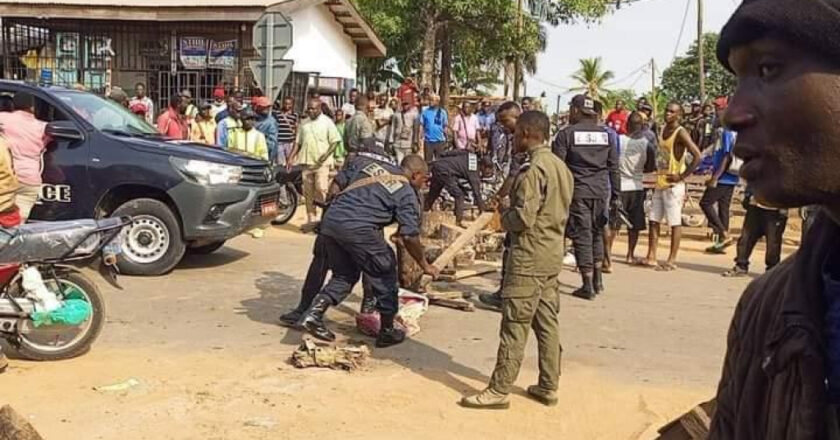 Tragédie à Kribi : Passager poignardé à mort par le chauffeur de moto