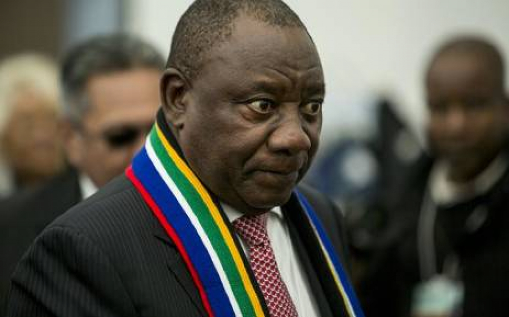 Président Ramaphosa en deuil – Hommage émouvant à Geingob de Namibie