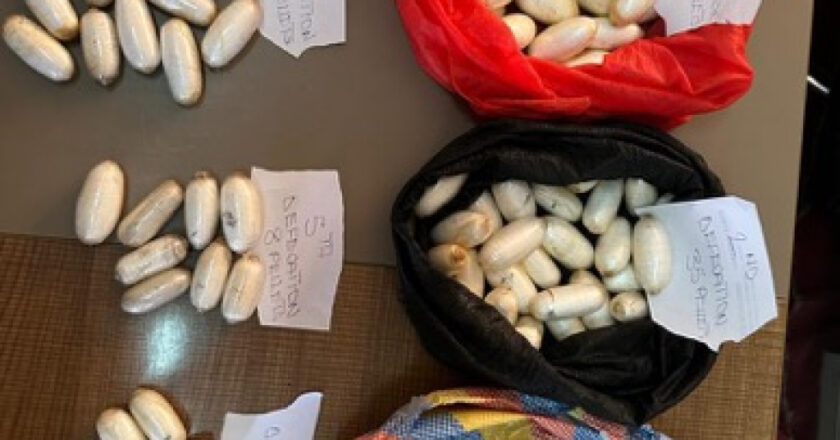 GAMBIE : Saisie record de 130 boulettes de cocaïne dans l’estomac d’un homme par le DLEAG