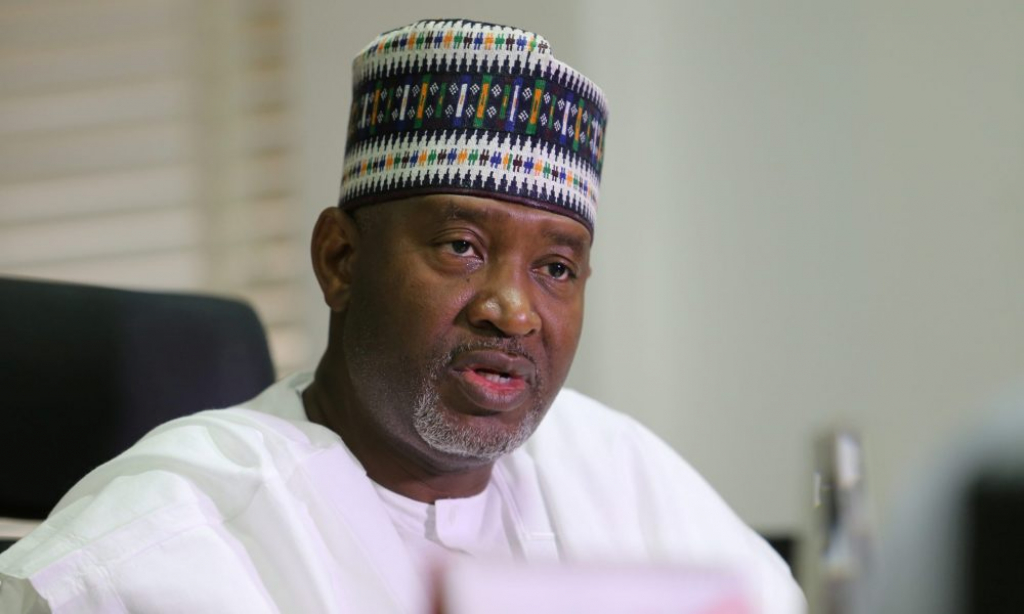 Arrestation de l'ancien ministre de l'aviation Hadi Sirika par l'EFCC pour fraude de 8 milliards d'euros de Nigerian Air : dernières actualités