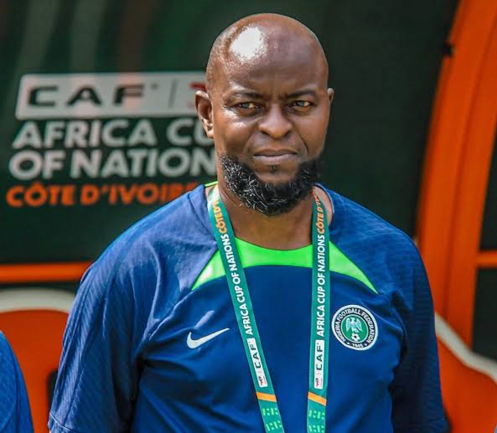 Révélation des assistants étrangers de Finidi, sélectionneur des Super Eagles : une nouvelle étape pour l'équipe nationale de football du Nigeria