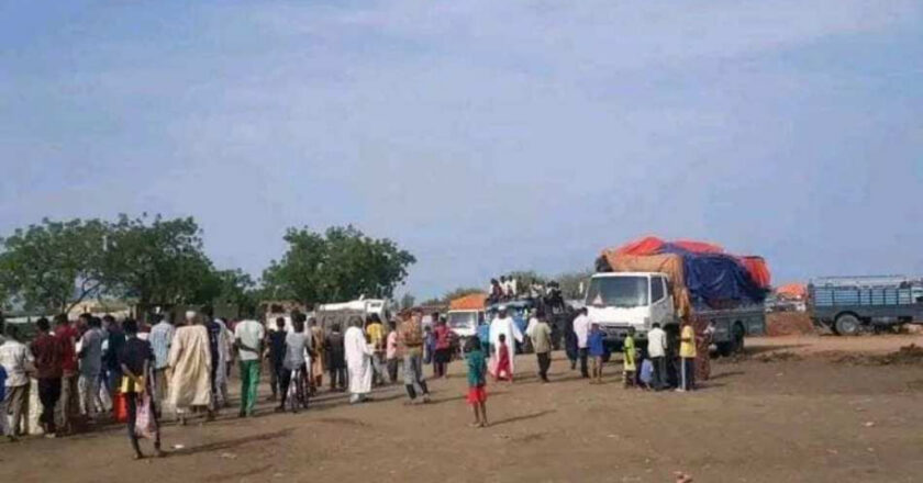 Crise humanitaire au Soudan : Les déplacements massifs causés par la prise de contrôle de Sinjah par les FSR