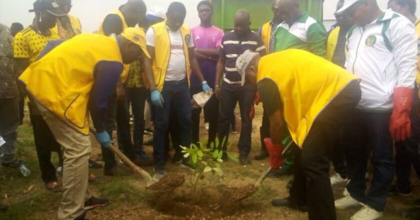 BURKINA FASO : Reboisement à l’Université Thomas Sankara