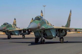 Frappes Aériennes au Darfour : Des dizaines de Civils Tués