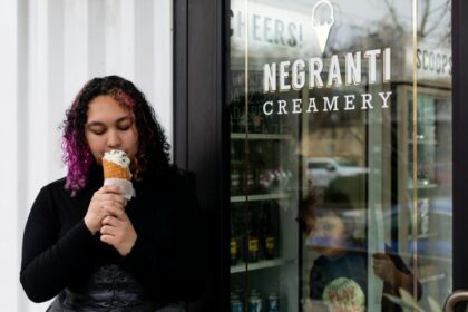 Manger debout : bonne ou mauvaise idée ?