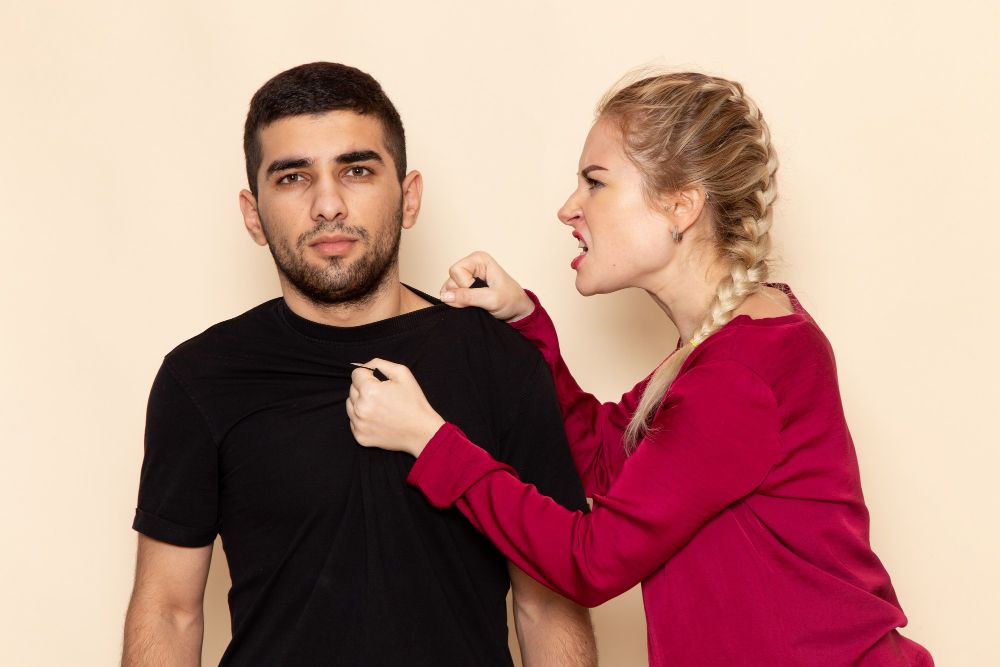 Quand Elle Gagne Plus : Comprendre, Apaiser et Renforcer le Couple Face au Déséquilibre Financier
