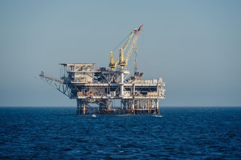 Pétrole en Afrique : Quand l’Or Noir Laisse les Mains Vides Pétrole en Afrique : Quand l’Or Noir Laisse les Mains Vides
