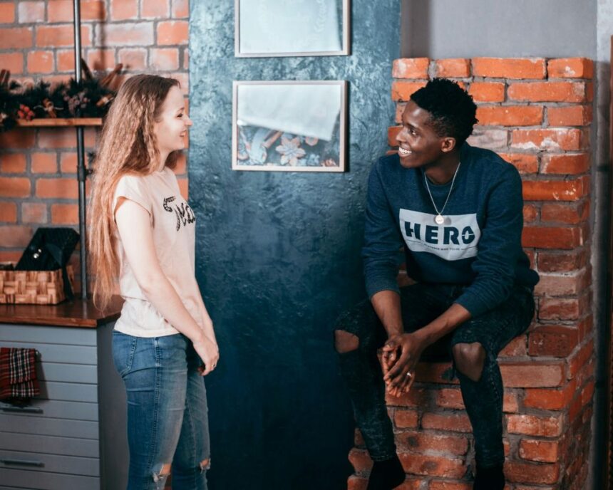7 Secrets des Femmes Qui Construisent des Relations Fortes, Saines et Durables