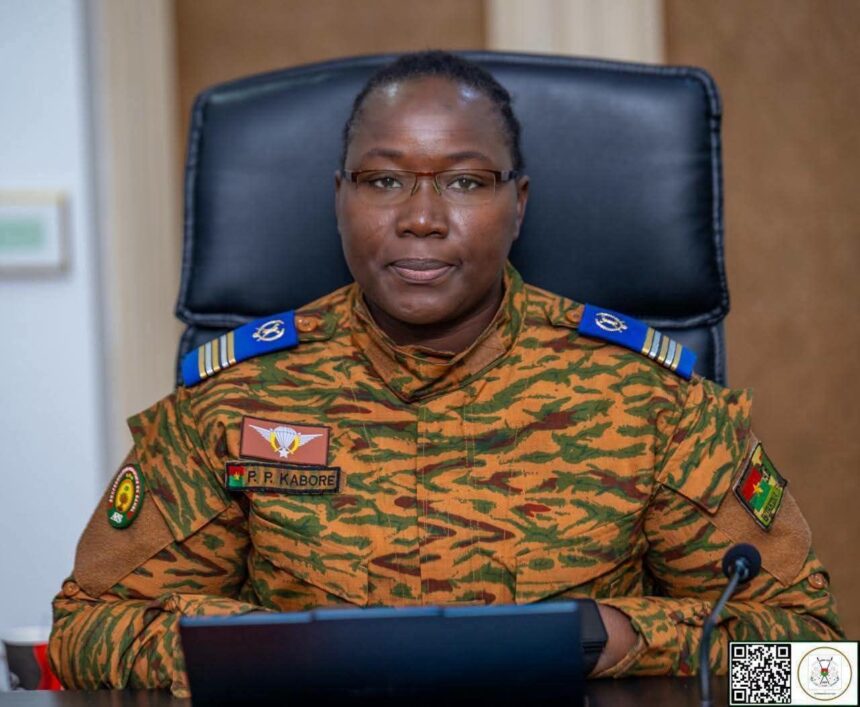 Burkina Faso : fin des collectes numériques, l’État lance Dɛmɛ Sira pour encadrer la solidarité
