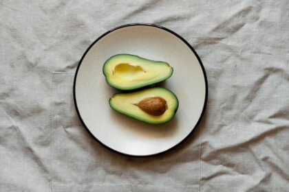Avocat trop mûr trop vite ? Voici comment freiner la machine